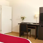 Residhome מלון דירות 3*