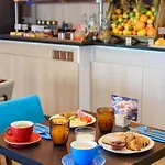 Residhome Aparthotel 3*