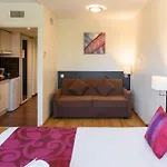 Residhome מלון דירות 3*