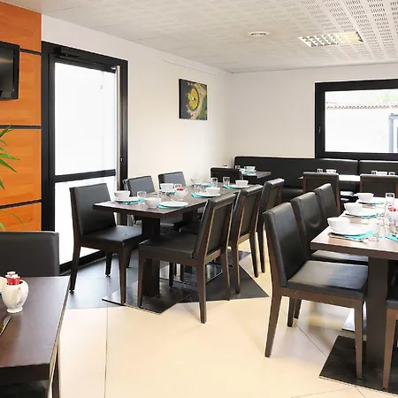Residhome Apartahotel 3*