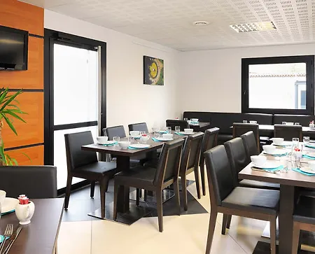 Aparthotel Residhome 3*