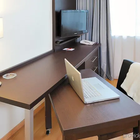 Residhome Apartahotel 3*